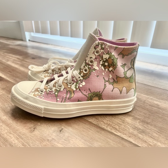 Woman’s Converse Chuck 70 high tops crafted florals A00537C size 9 - Picture 4 of 8